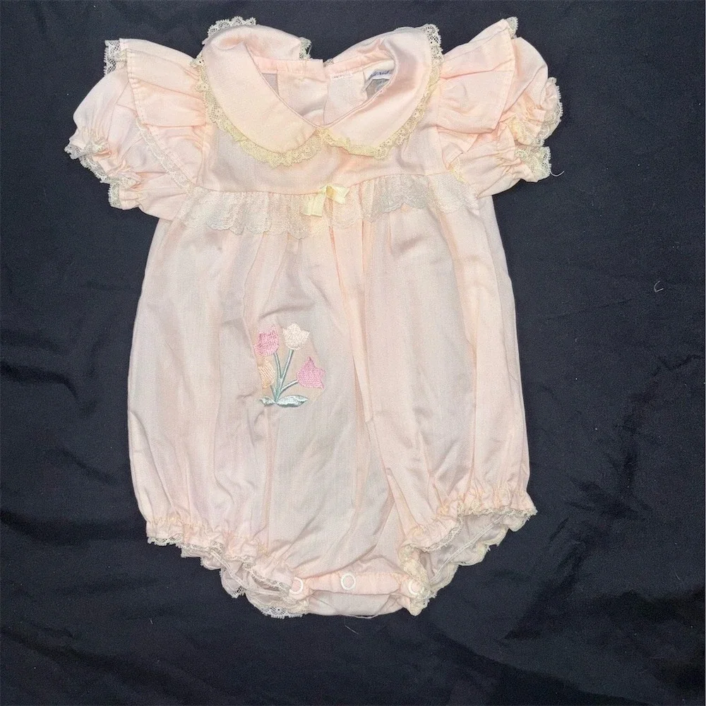 Vintage Alexis Baby Girl Bubble Romper Pink Lace Collar Tulip 0-3 newborn USA